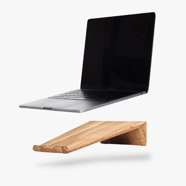 "Unperfekter" Laptopständer aus Massivholz
