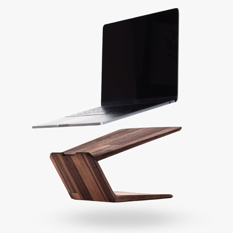 "Unperfekte" Laptophalterung aus Massivholz