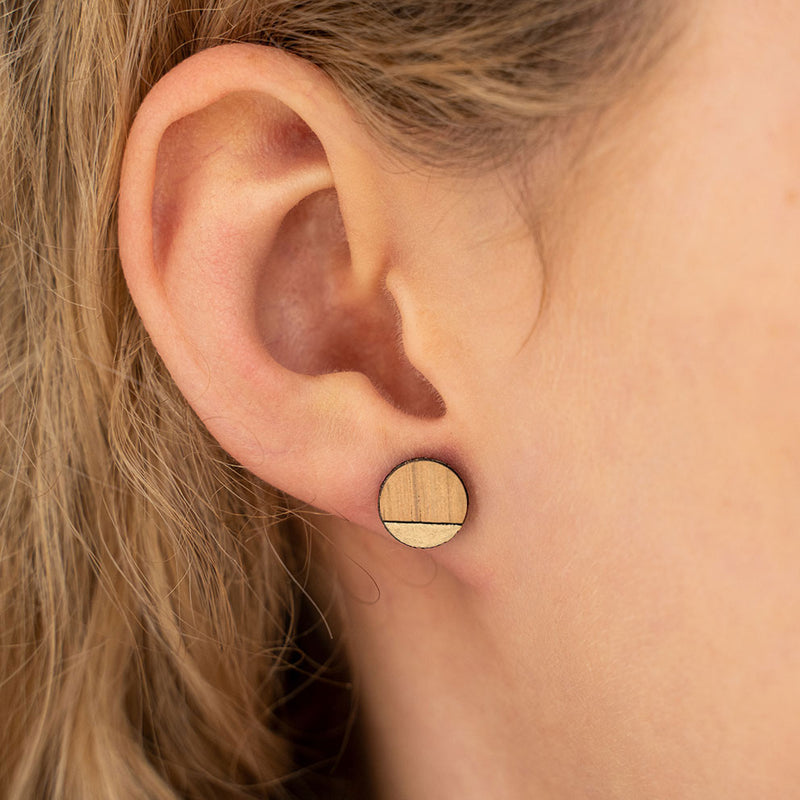 Wood ear studs circle 10mm