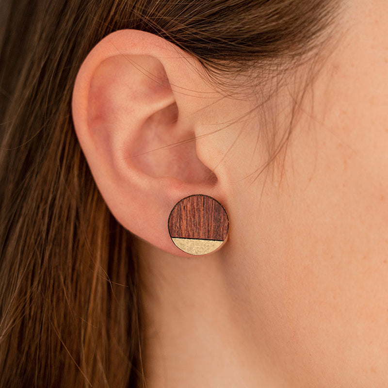 Wood stud earrings circle 15mm